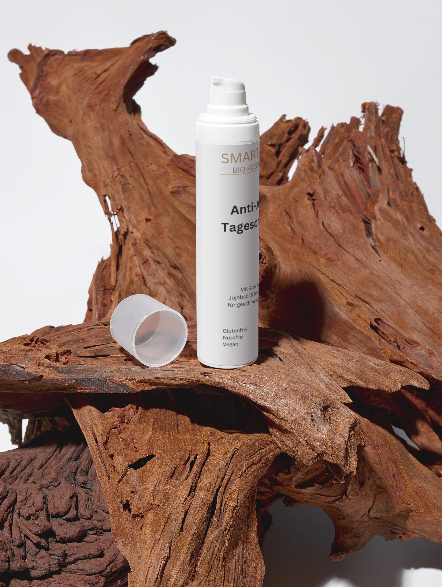 💧 Anti-aging day cream with marine active ingredient &amp; hyaluronic acid